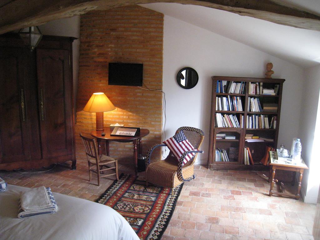Le Logis Des Tourelles Bed & Breakfast Beaupreau Bilik gambar